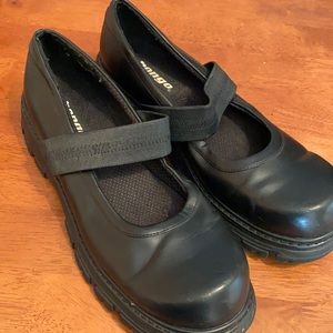 BONGO Mary Jane style clogs sz 10